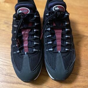 Men’s Nike Air Max 95 Essential